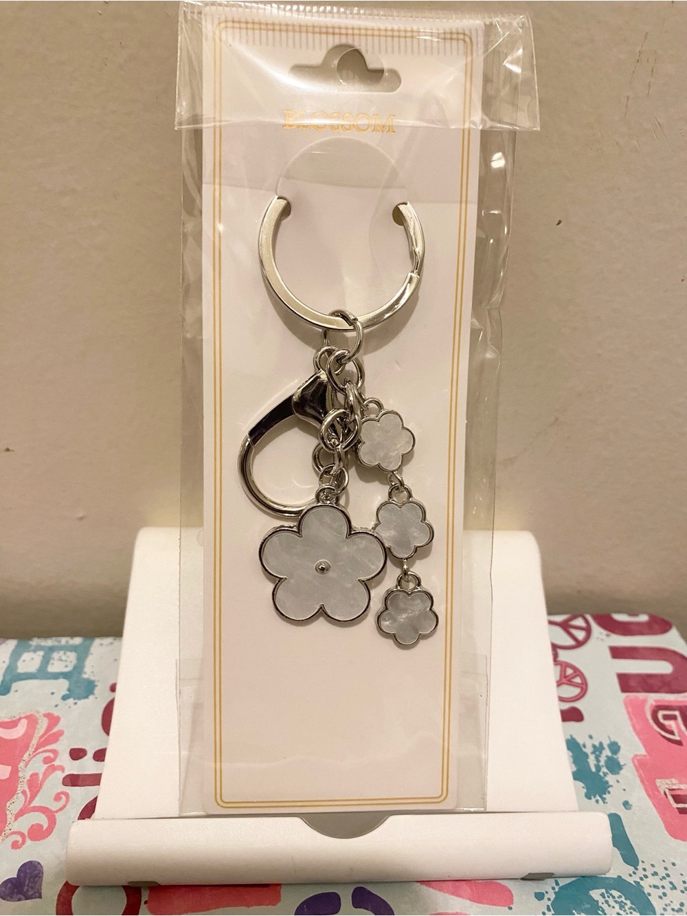 White Floral Keychain Bag Charm - Women Accessories